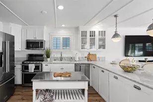 264 Mayflower, Newport Beach, CA 92660 - Photo 19