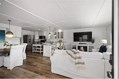 264 Mayflower, Newport Beach, CA 92660 - Photo 9