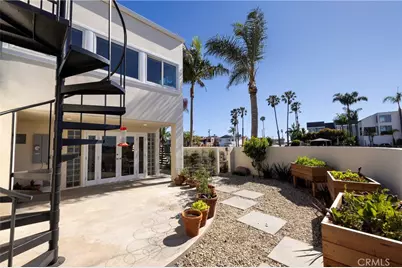 3242 Falkland, Huntington Beach, CA 92649 - Photo 7
