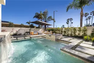 3242 Falkland, Huntington Beach, CA 92649 - Photo 11