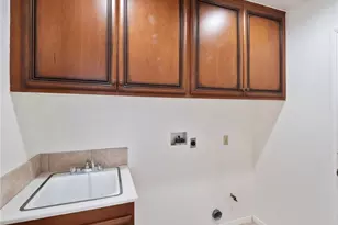 21052 Kensington Ln, Lake Forest, CA 92630 - Photo 19