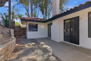 28813 Crimson Ct, Highland, CA 92346 - Photo 3