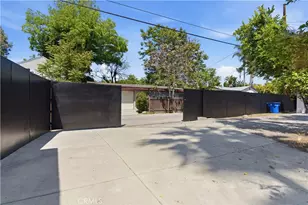 17363 Saticoy St, Northridge, CA 91325 - Photo 35