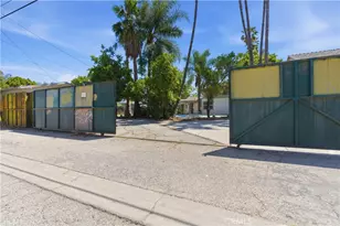 17363 Saticoy St, Northridge, CA 91325 - Photo 41