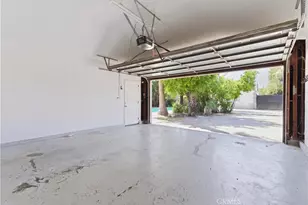 17363 Saticoy St, Northridge, CA 91325 - Photo 43