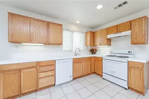 15083 Linking Ln, Victorville, CA 92394 - Photo 11