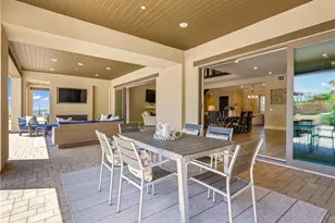 8461 Hinterland Dr, San Diego, CA 92127 - Photo 17