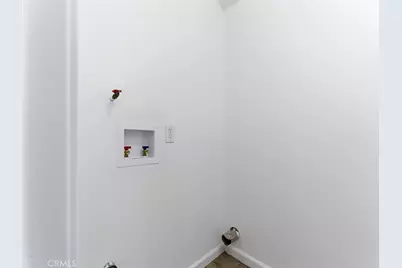 4900 8th Avenue, Los Angeles, CA 90043 - Photo 17