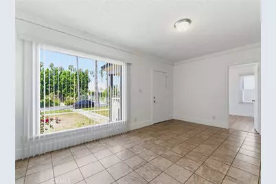 4900 8th Avenue, Los Angeles, CA 90043 - Photo 5