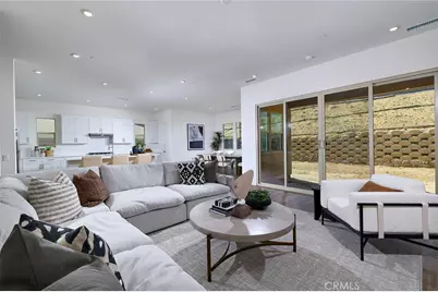 15936 Conservatory Drive, Fontana, CA 92336 - Photo 9