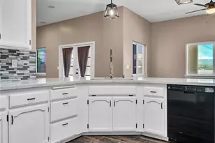 6748 Coriander, Oak Hills, CA 92344 - Photo 23