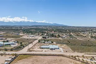 6748 Coriander, Oak Hills, CA 92344 - Photo 65