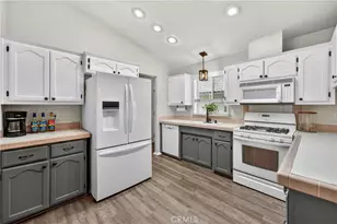 123 Madrid, Tustin, CA 92780 - Photo 15