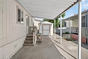 123 Madrid, Tustin, CA 92780 - Photo 31