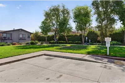123 Madrid, Tustin, CA 92780 - Photo 43