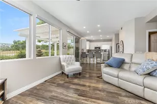 27 Acorn Ridge, Rancho Santa Margarita, CA 92688 - Photo 9