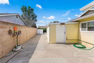 5572 Nevada Dr, Huntington Beach, CA 92647 - Photo 19