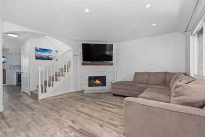 606 Lake Street #22, Huntington Beach, CA 92648 - Photo 3
