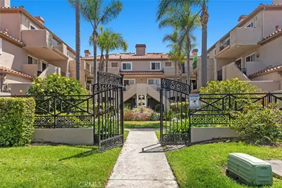 606 Lake Street #22, Huntington Beach, CA 92648 - Photo 1