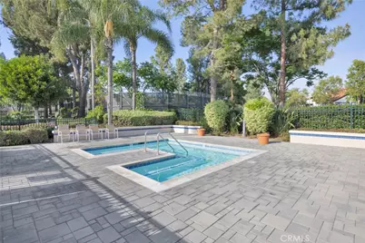147 Gallery, Tustin, CA 92782 - Photo 21