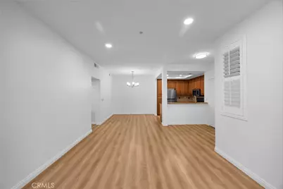 147 Gallery, Tustin, CA 92782 - Photo 3