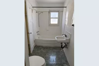 323 Elm, Inglewood, CA 90301 - Photo 23