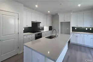 110 Sunnyside, Irvine, CA 92618 - Photo 9