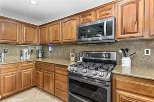7773 La Cresta St, Highland, CA 92346 - Photo 13