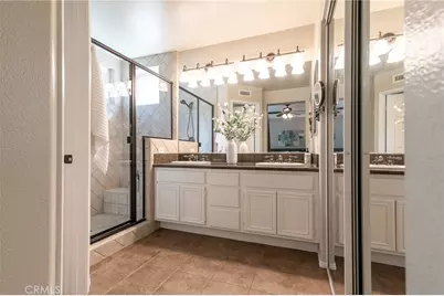 44 Willowbrook Lane, Rancho Santa Margarita, CA 92688 - Photo 17