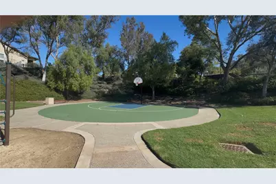 44 Willowbrook Lane, Rancho Santa Margarita, CA 92688 - Photo 53