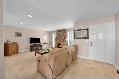 16721 Castaway, Huntington Beach, CA 92649 - Photo 5