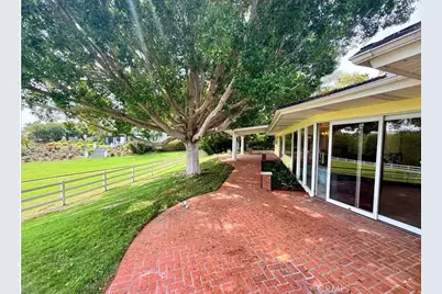 2086 Playa Road, Carlsbad, CA 92009 - Photo 3