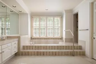 2 Chatham Ct, Newport Beach, CA 92660 - Photo 11