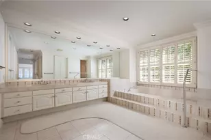 2 Chatham Ct, Newport Beach, CA 92660 - Photo 11