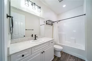 135 Neptune, Irvine, CA 92618 - Photo 25