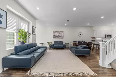 135 Neptune, Irvine, CA 92618 - Photo 3