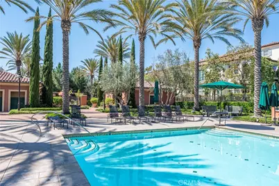 135 Neptune, Irvine, CA 92618 - Photo 33