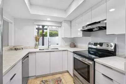 911 Van Ness Court, Costa Mesa, CA 92626 - Photo 13
