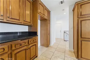 5211 Calatrana Dr, Woodland Hills, CA 91364 - Photo 9