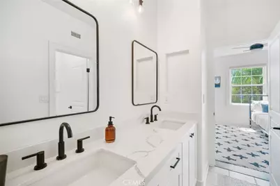 1 Via Leon, San Clemente, CA 92673 - Photo 19