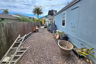21752 Pacific Coast Hwy, Huntington Beach, CA 92646 - Photo 15