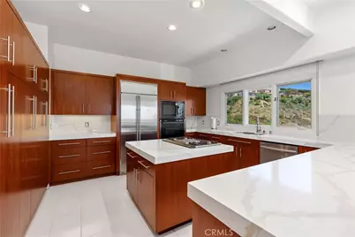 2365 Hillview Drive, Laguna Beach, CA 92651 - Photo 15