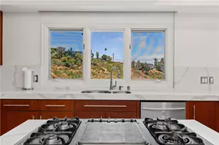 2365 Hillview Dr, Laguna Beach, CA 92651 - Photo 17