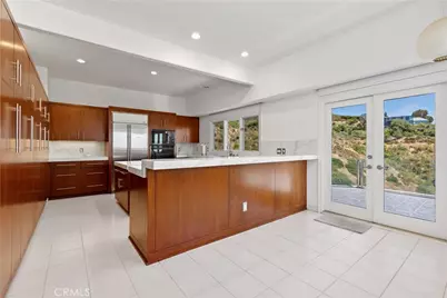 2365 Hillview Drive, Laguna Beach, CA 92651 - Photo 15