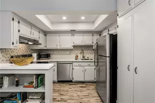 1351 N Crescent Heights, West Hollywood, CA 90046 - Photo 11