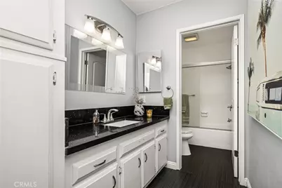 1351 N Crescent Heights #114, West Hollywood, CA 90046 - Photo 17