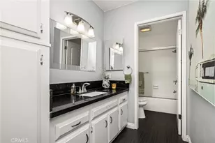 1351 N Crescent Heights, West Hollywood, CA 90046 - Photo 17