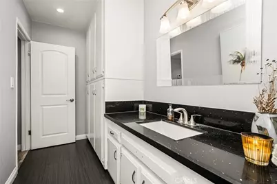 1351 N Crescent Heights #114, West Hollywood, CA 90046 - Photo 19