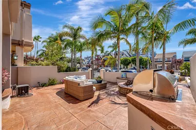 515 20th Street, Huntington Beach, CA 92648 - Photo 5