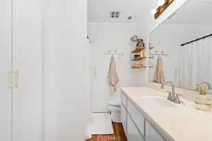 700 W La Veta, Orange, CA 92868 - Photo 17